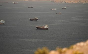 Kapal Kargo Kena Proyektil Tak Dikenal di Selat Hormuz Lepas Pantai Oman