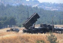 Senjata Paling Dicari di Dunia Menganggur di Ladang Ukraina