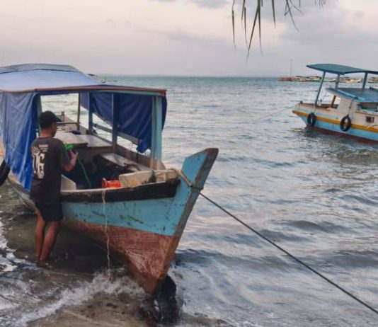 Lebih dari Sekadar Terang, PLTS PLN Membawa Harapan Baru ke Pulau Rengit Belitung