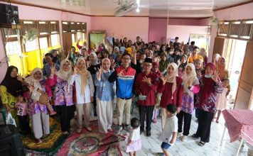 Pertamina Patra Niaga Kilang Plaju Peduli Masyarakat Sungai Rebo, Salurkan PMT dan Edukasi Pola Asuh Bagi Ibu dan Anak