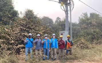 Momentum Hari Pelanggan Nasional 2026, PLN UP3 Palembang Bersama UP2K Sumsel Nyalakan Listrik Desa Pangkalan Bulian, Nyalakan Harapan Buka Peluang Baru