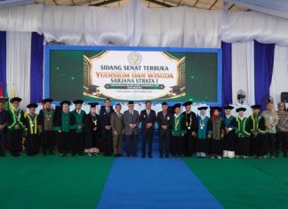 Cik Ujang Hadiri Wisuda ke-15 Uniski Kayuagung, Tekankan Ijazah Bukan Garis Akhir