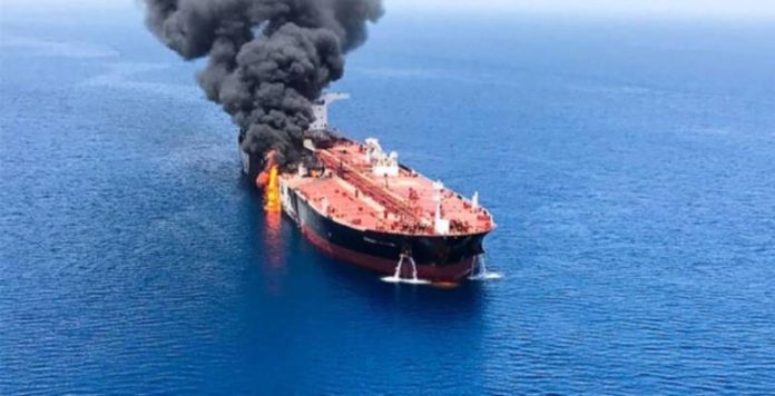 Kapal-Tanker-Iran-Dihantam-4-Rudal-AS-768x393