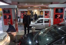 Terjepit Sanksi AS Bikin Harga Bensin Iran Melejit