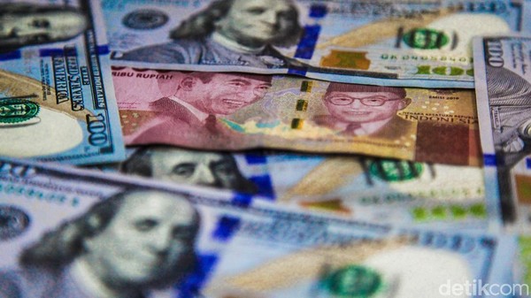 dolar-as-tekuk-rupiah-ke-rp-17978-1784523338270_169
