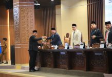 Wagub Cik Ujang Dengarkan Pandangan Umum Fraksi DPRD Sumsel terhadap Raperda APBD 2027
