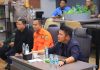 Pantau Langsung Karhutla OKI, Herman Deru Putuskan Bermalam di Lokasi Titik Api