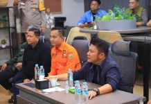 Pantau Langsung Karhutla OKI, Herman Deru Putuskan Bermalam di Lokasi Titik Api