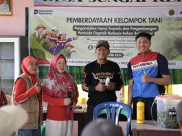 Pertamina Patra Niaga Kilang Plaju Perkuat Ketangguhan Petani Rawa Lebak Sungai Rebo Lewat Program Mina Padi