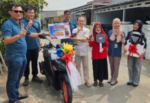 Kejutan HUT ke-56 Astra Motor, Konsumen Sumsel Bawa Pulang Vario 125 Street