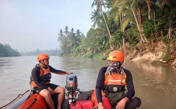 BASARNAS LAKUKAN PENCARIAN TERHADAP ANAK 10 TAHUN YANG HILANG SAAT MANDI DI SUNGAI KOMERING