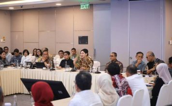 OJK DAN SRO GELAR DIALOG KONSOLIDASI DENGAN PELAKU PASAR MODAL