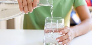 Ini yang Terjadi pada Tubuh Jika Tidak Minum Air Putih di Pagi Hari